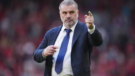 Ange Postecoglou wants Tottenham to beat Manchester City, even if that hands Arsenal a title chance. (AP PHOTO)