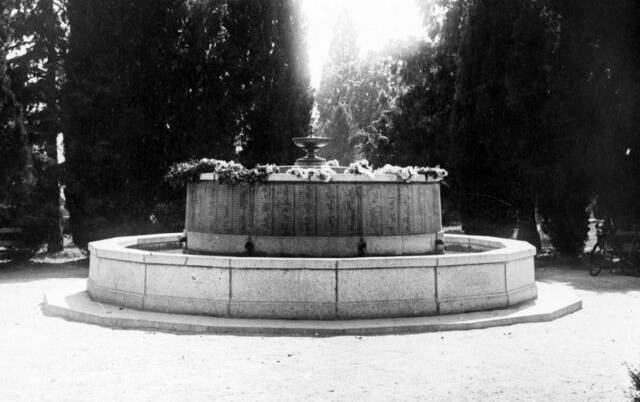 The history of the war memorial fountain at central park in Armidale and the events leading up to the construction, is the subject of a public lecture given by Dr David Martin at Hyde Park memorial auditorium in Sydney. 