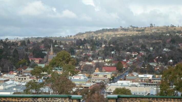 Armidale regional Council is inviting submissions from the public on how future growth in the area will be managed . 