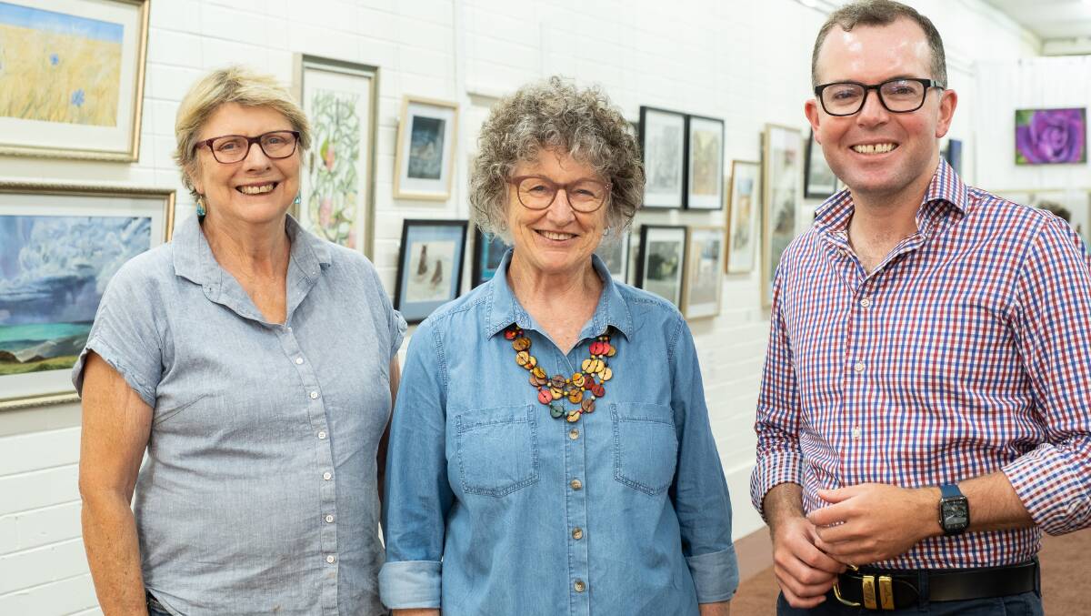 Committee member Ros Brady, treasurer Shirley Cooke and Northern Tablelands MP Adam Marshall at the gallery on Tuesday, January 24. Picture supplied