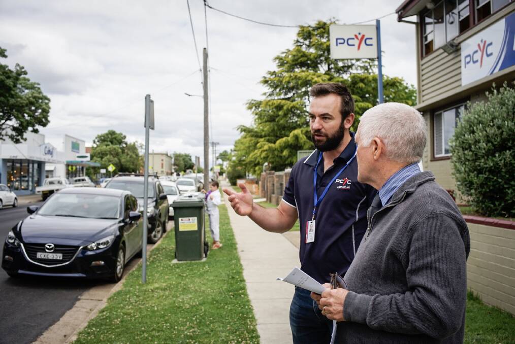 Armidale Regional Council's chief engineer Rob Shaw meets with PCYC Manager Demian Coates to discuss the Rusden Street traffic problem. 